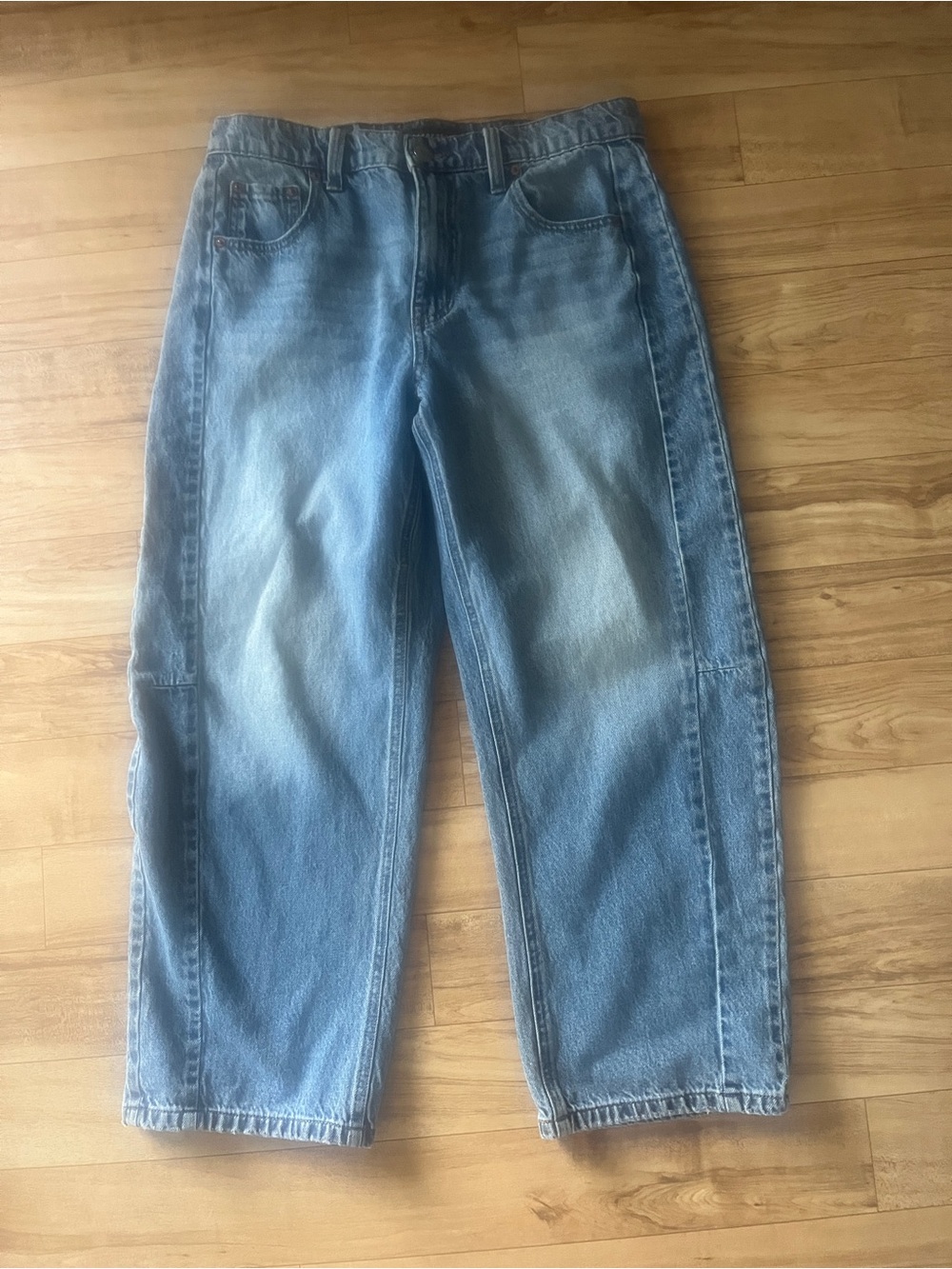 Aeropostale Women's Light Blue Relaxed Fit Jeans